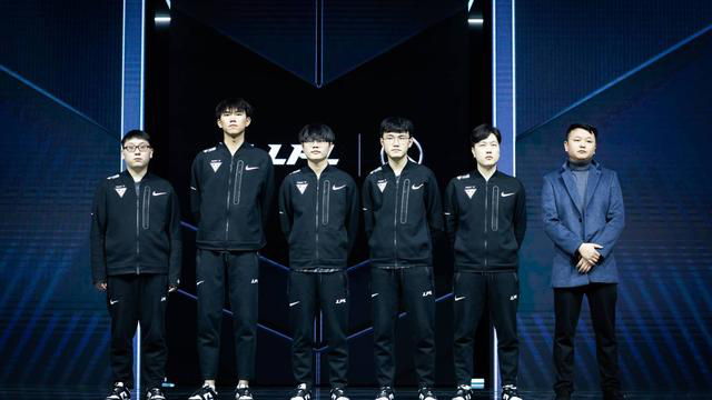 还要看到未 还要看到未