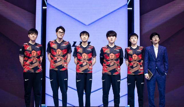 红字成绩 红字成绩