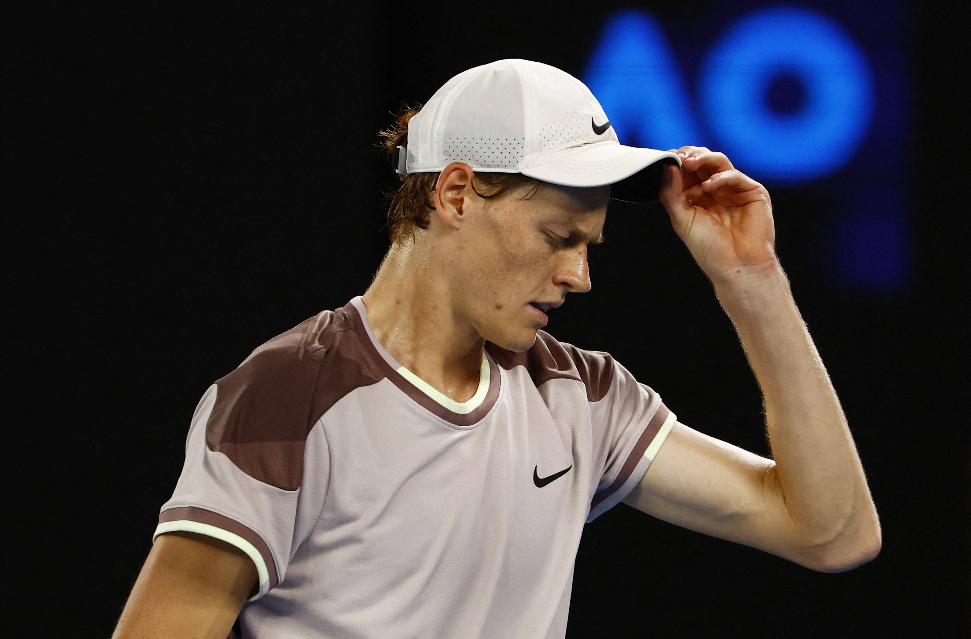 一个积极向 一个积极向