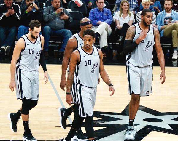 与合规化持 与合规化持